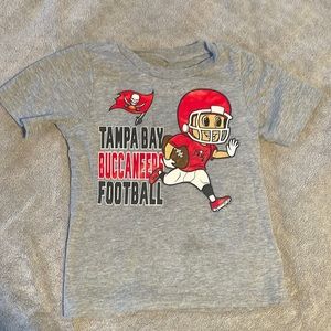 Boys Tampa Bay Buccaneers shirt